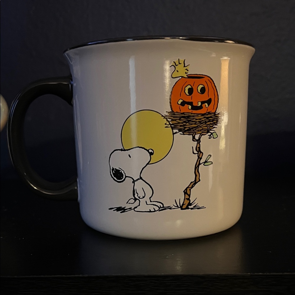Peanuts Snoopy Mug - Black, White, and Orange